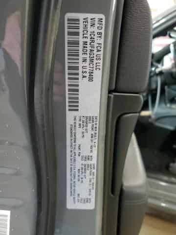 2021 Jeep Grand Cherokee Laredo Background