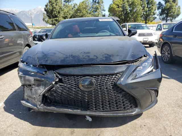 2023 Lexus Es 300h F-sport Handling Background