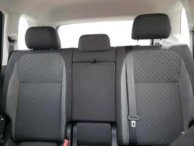 2020 Volkswagen Tiguan S Background