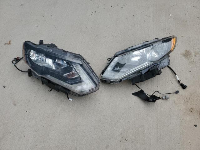 2020 Nissan Rogue S salvage