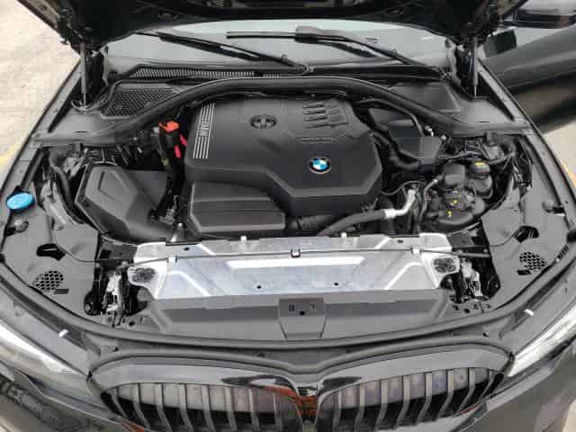 2020 BMW 330i Background