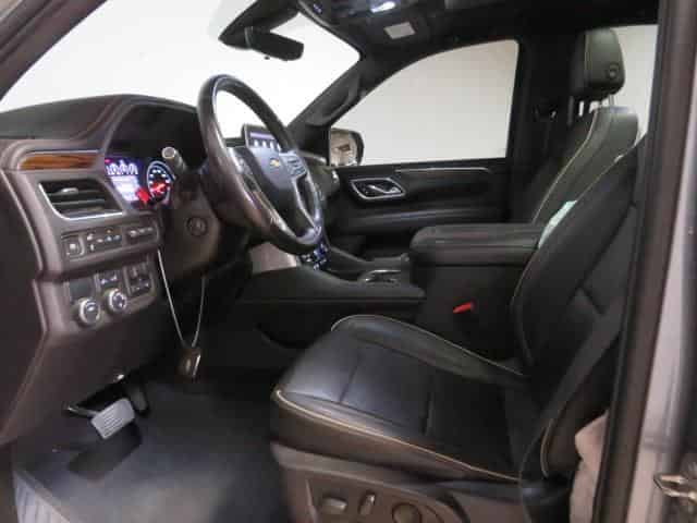 2021 Chevrolet Suburban C1500 Premier Background