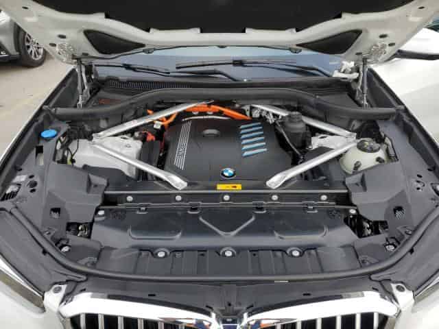 2023 BMW X5 Xdrive45e Background
