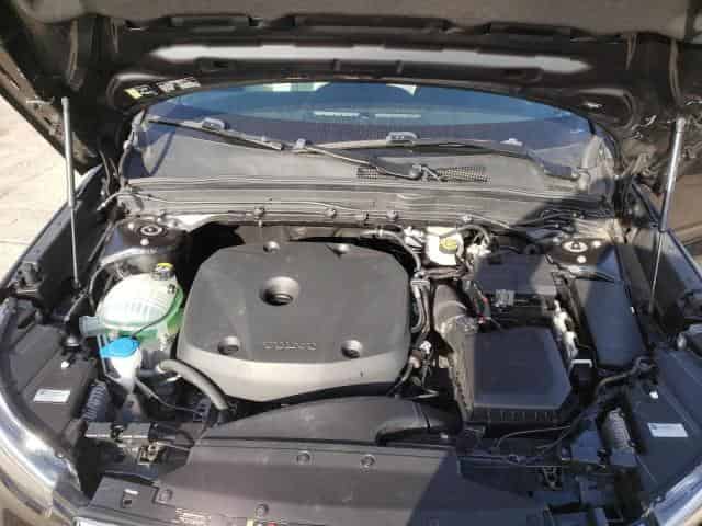 2020 Volvo Xc40 T5 Momentum Background