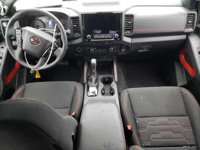 2022 Nissan frontier Background
