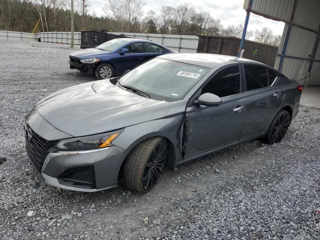 2023 Nissan altima salvage