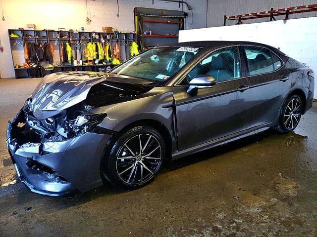 2023 Toyota camry salvage