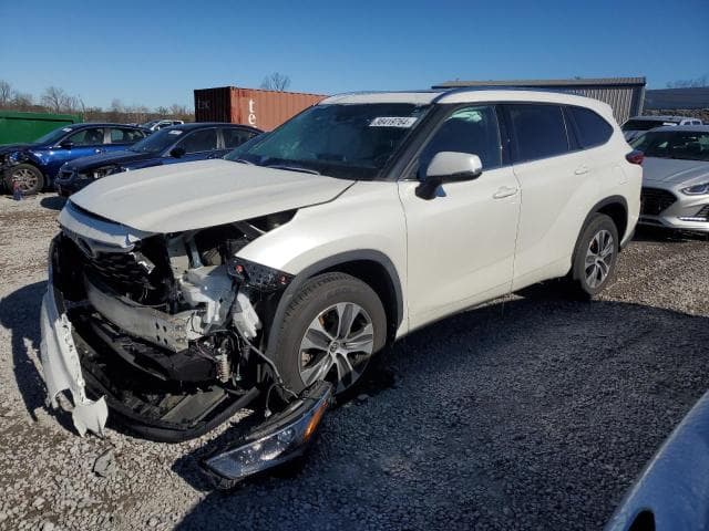 2021 Toyota highlander salvage