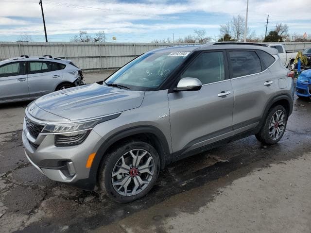 2021 KIA seltos salvage