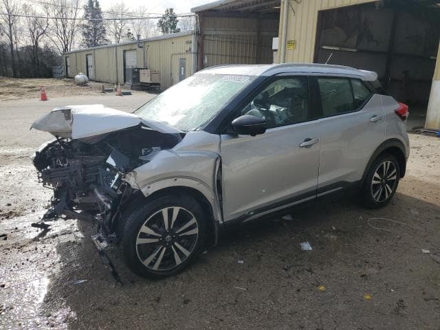 2020 Nissan kicks salvage