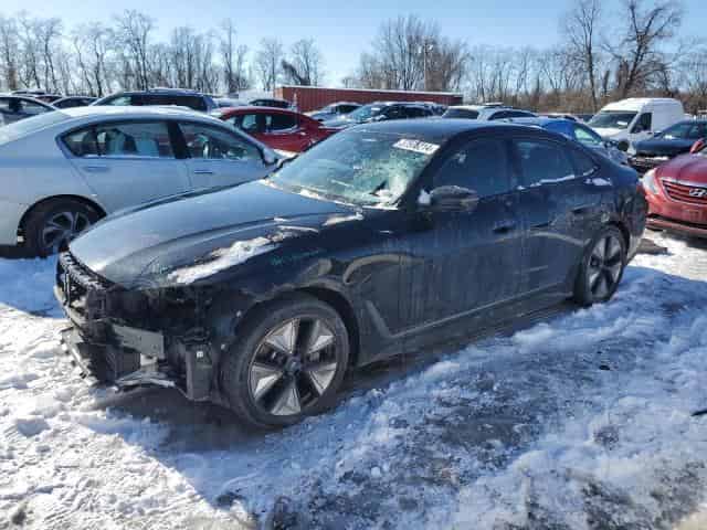 2023 BMW i4 edrive3 Background