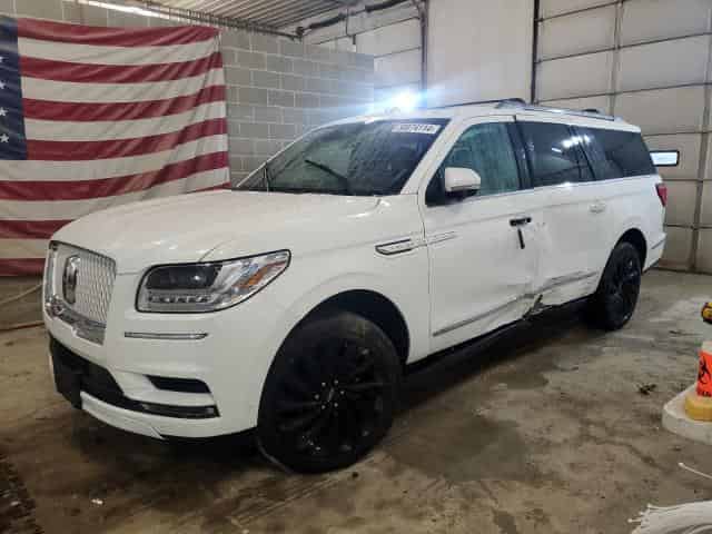 2021 Lincoln navigator Background