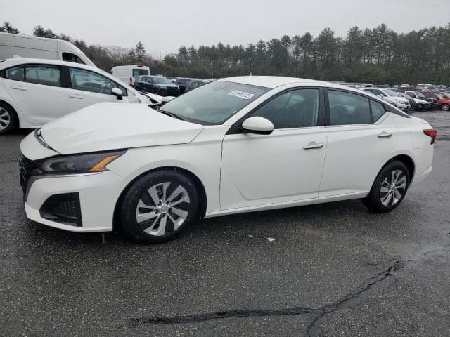 2023 Nissan altima salvage