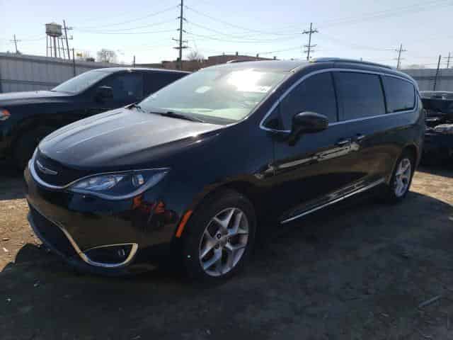 2020 Chrysler pacifica Background
