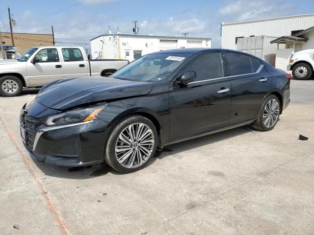 2023 Nissan altima salvage