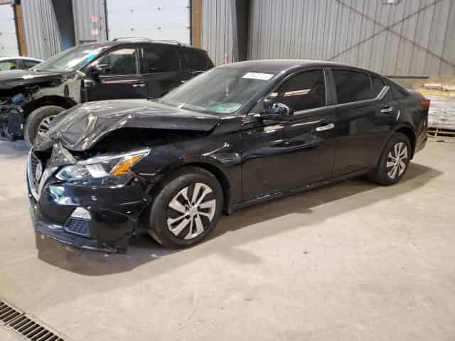 2020 Nissan altima Background