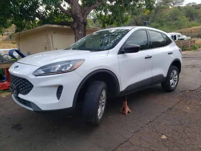 2020 Ford escape Background
