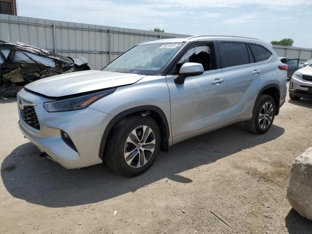 2023 Toyota highlander salvage