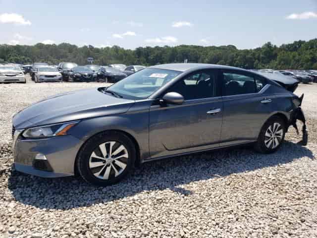 2020 Nissan altima Background