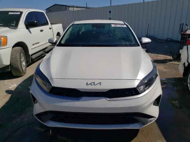 2024 KIA Forte, LX Background