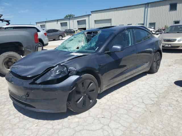 2024 Tesla MODEL 3 Background
