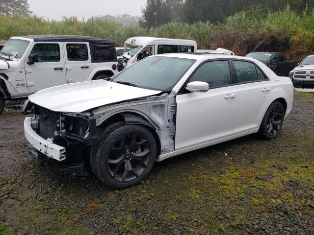 2022 Chrysler 300 salvage
