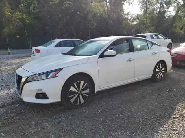 2021 Nissan altima Background