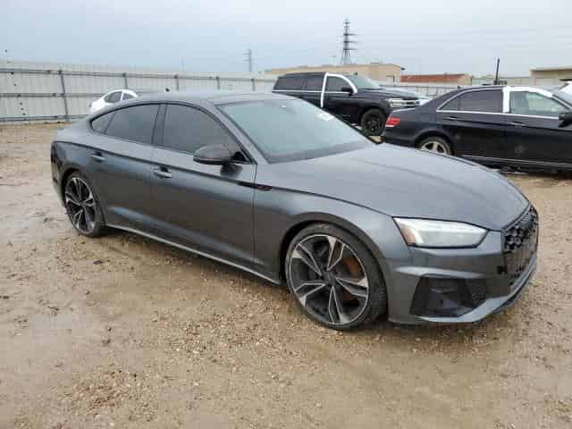 2023 Audi S5, Prestige Background