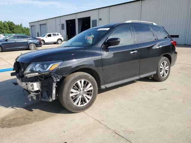 2020 Nissan pathfinder Background