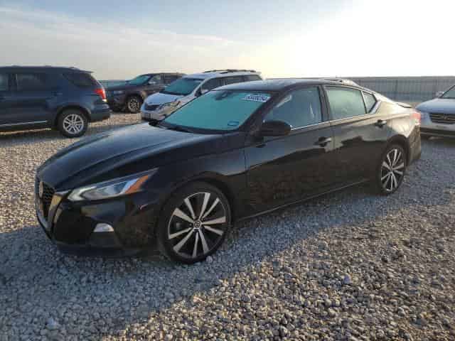 2020 Nissan altima Background
