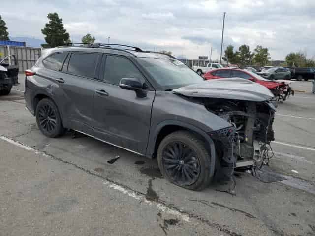 2023 Toyota Highlander, L Background
