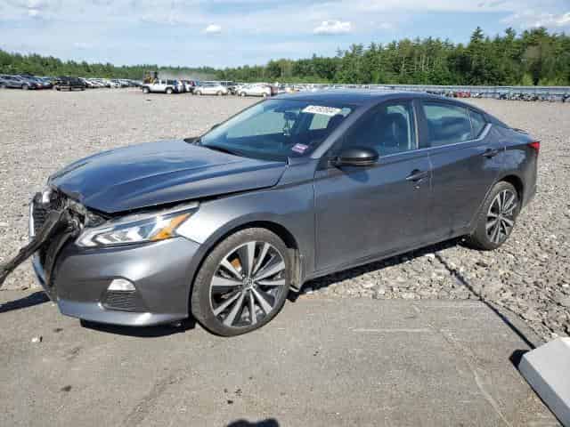 2020 Nissan altima Background