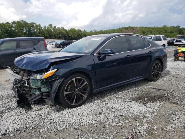 2020 Toyota camry salvage