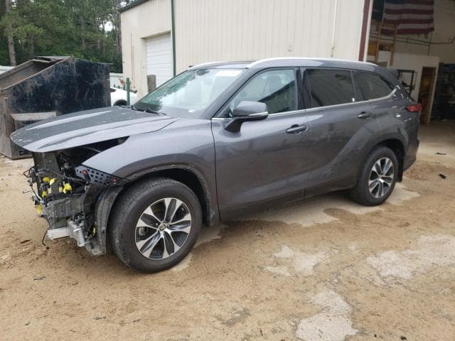 2022 Toyota highlander salvage