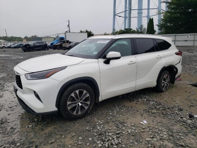 2021 Toyota highlander salvage
