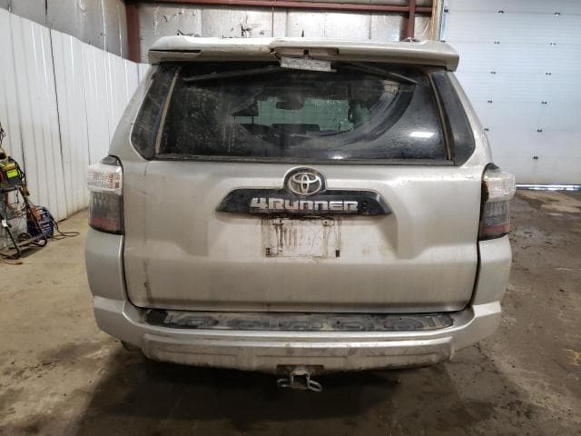 2023 Toyota 4runner, SE salvage