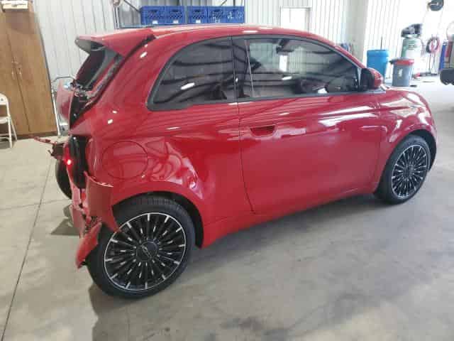 2024 Fiat 500, E Red Background