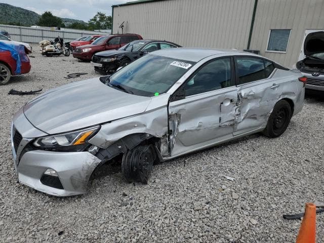 2020 Nissan altima salvage