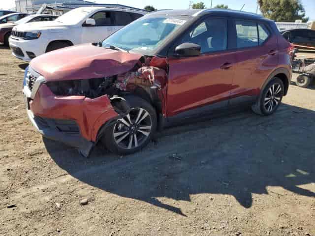 2020 Nissan kicks Background