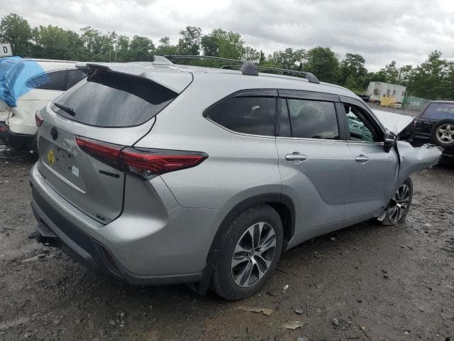 2023 Toyota Highlander, Hybrid Xle Salvage Car