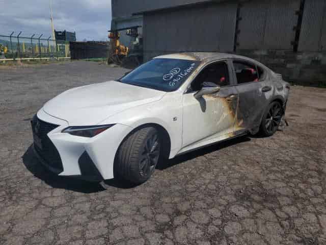 2021 Lexus is 350 f s Background