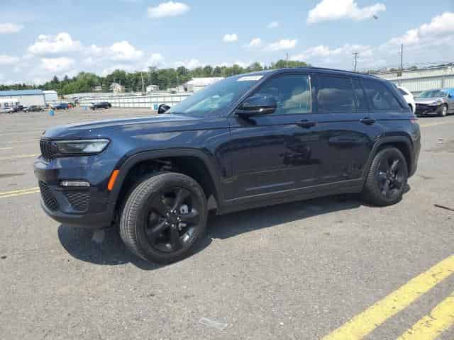2024 Jeep Grand Cherokee, Limited Background