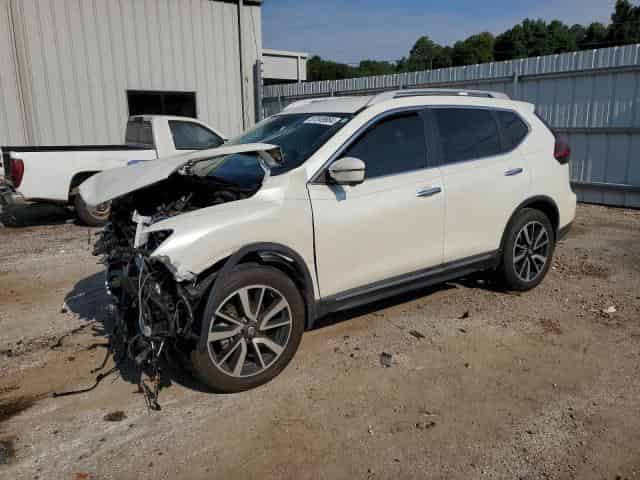 2020 Nissan rogue Background