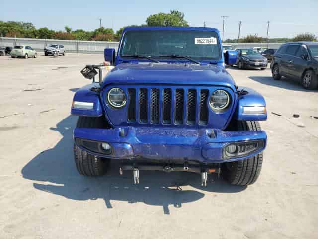 2020 Jeep Wrangler, Sahara Background