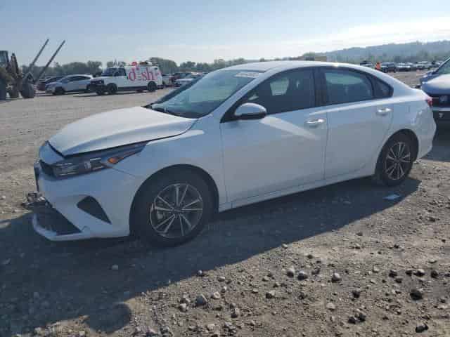 2023 KIA Forte, LX Background