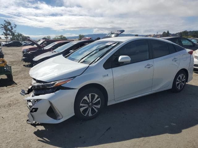 2021 Toyota prius salvage