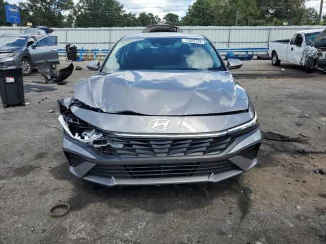 2024 Hyundai Elantra, Sel Background