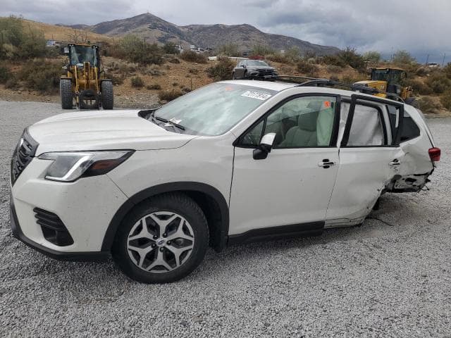 2024 Subaru Forester, Premium Salvage Car