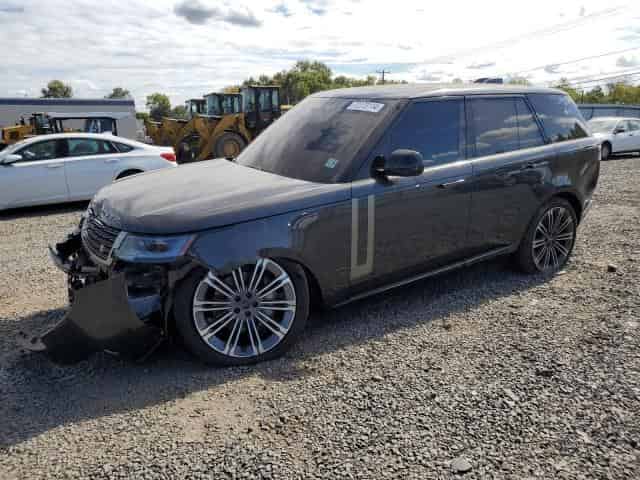 2024 Land rover Range Rover, SE Background