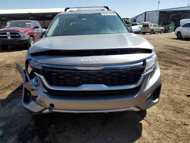 2023 KIA Seltos, EX Background